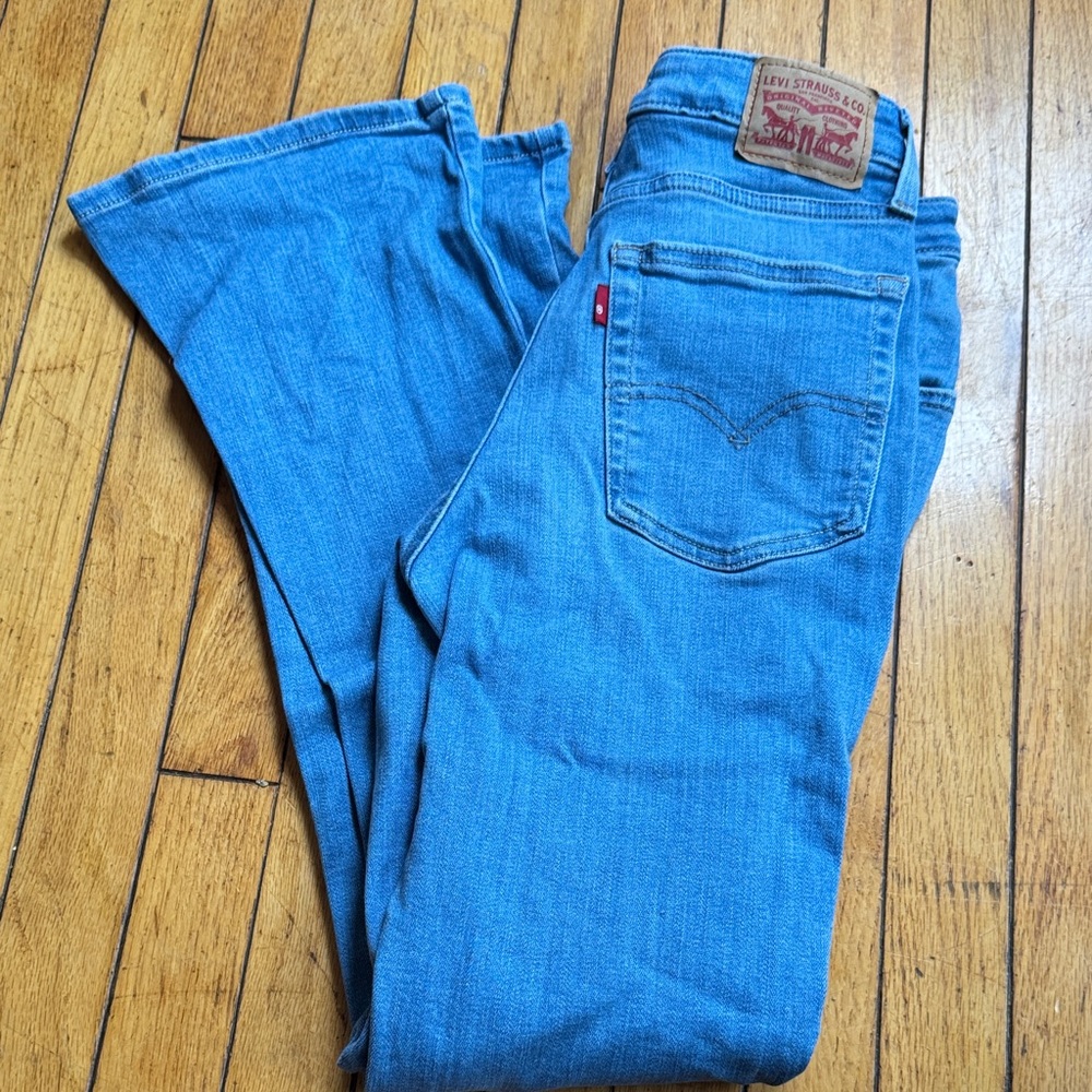 Levi's Women's Flare Jeans in Light Blue